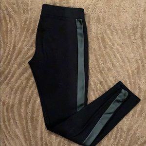 J Cooper Black Leggings w/pleather detail, Medium.